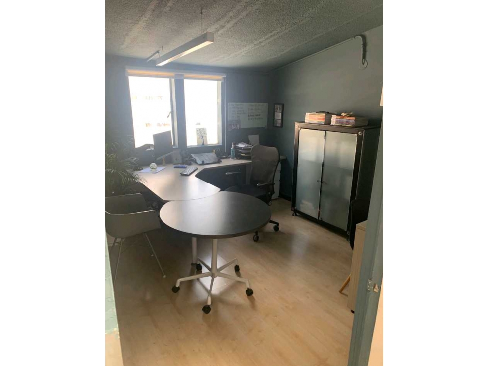 Casa de dos Niveles en Venta en la Castellana