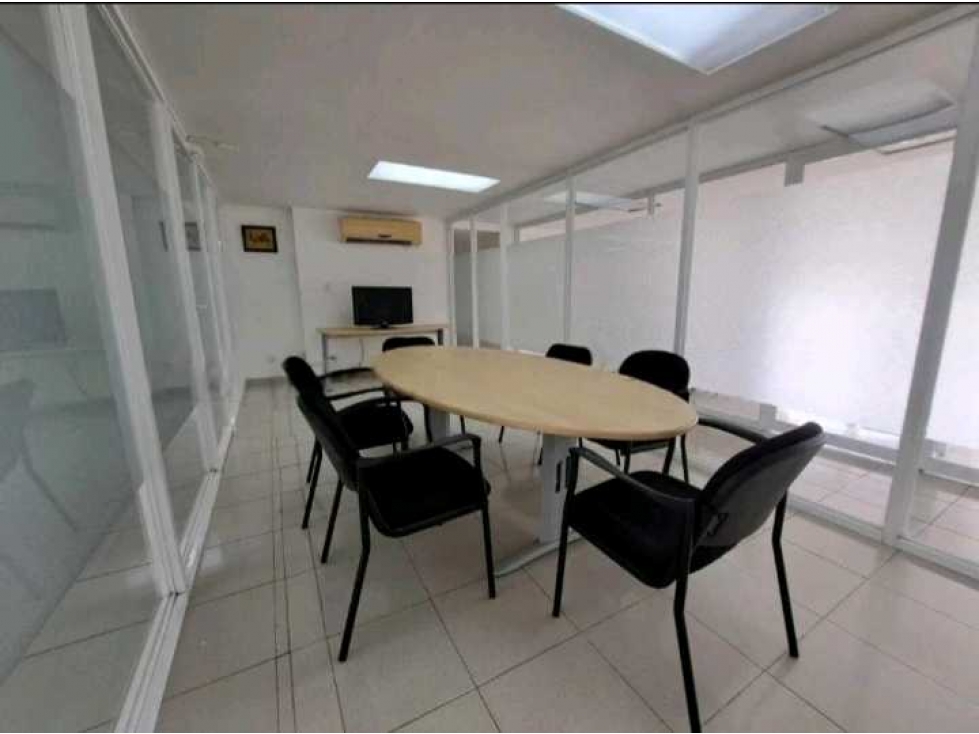 OFICINA EN VIA ESPAÑA PH TORRE DELTA 597 M2 CON MOBILIARIO — foto 4