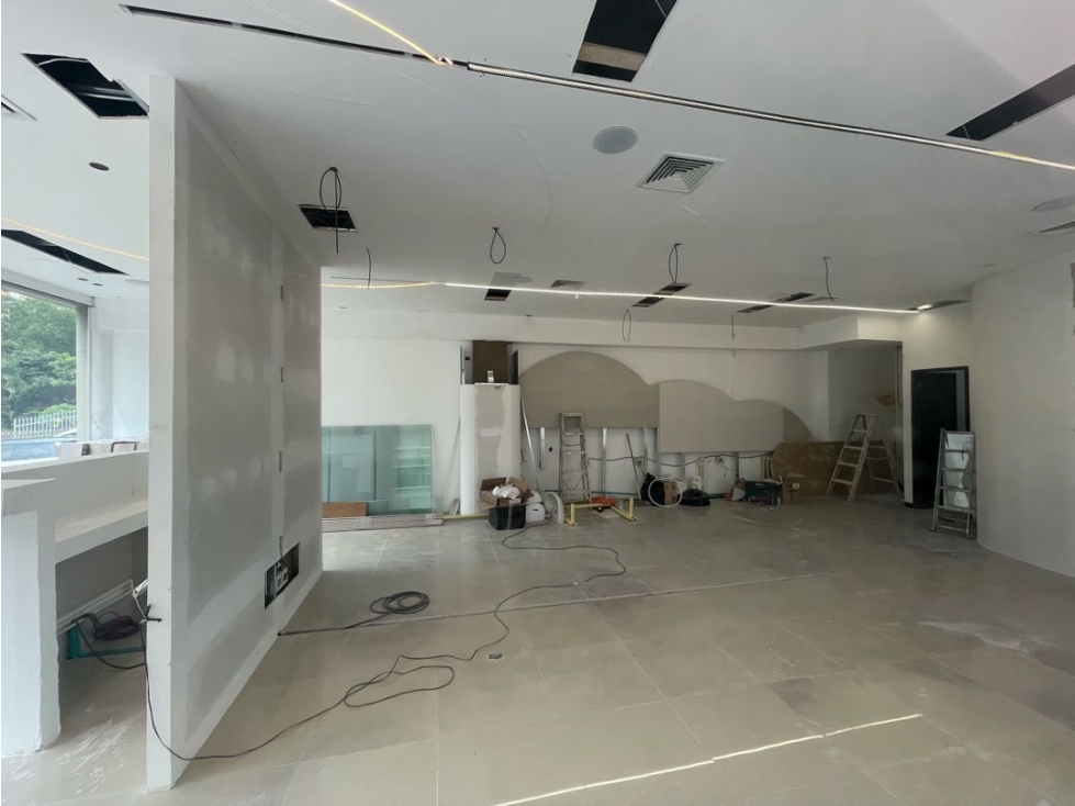 Oficina- local en arriendo cerca a jumbo envigado