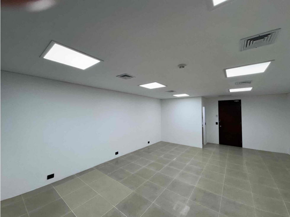 Oficina moderna y funcional en Centro Empresarial Chipichape — foto 5