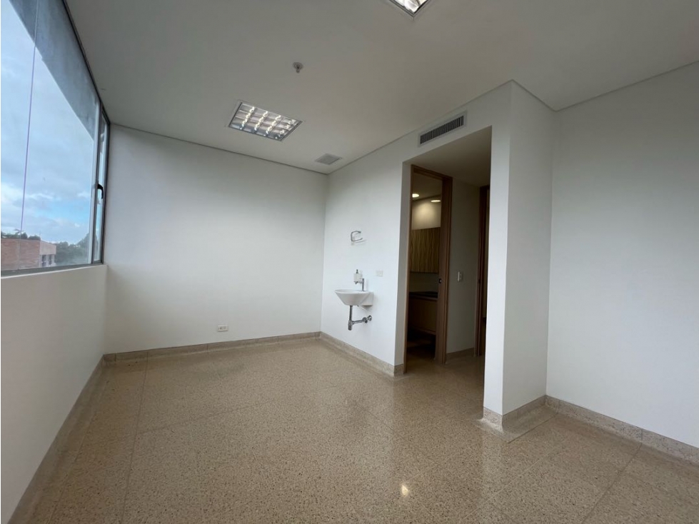OFICINA O CONSULTORIO EN PORTANOVA CENTER SECTOR SAN VICENTE FUNDACIÓN — foto 4