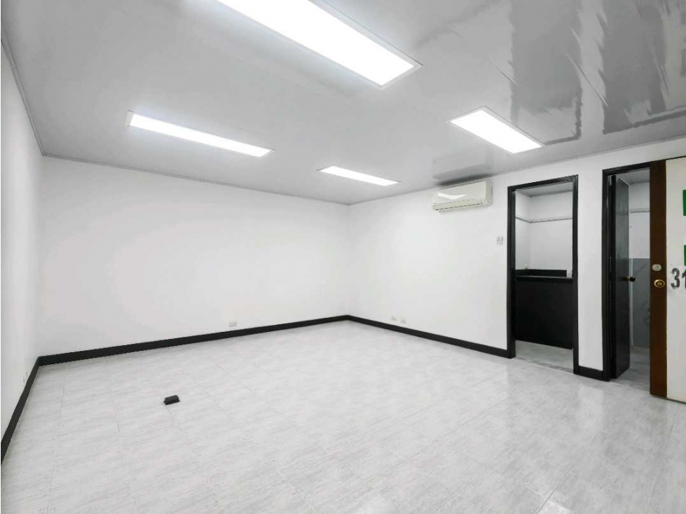 Oficina o Consultorio en venta en Conquistadores en Medellín — foto 3