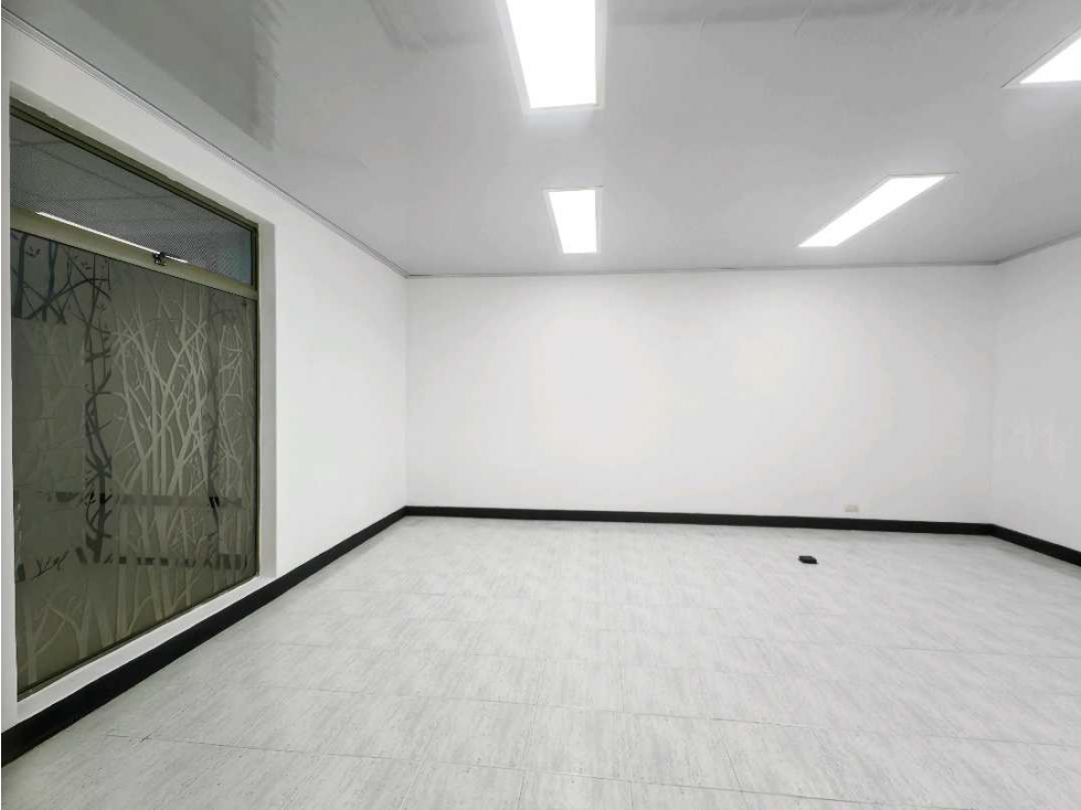 Oficina o Consultorio en venta en Conquistadores en Medellín — foto 5