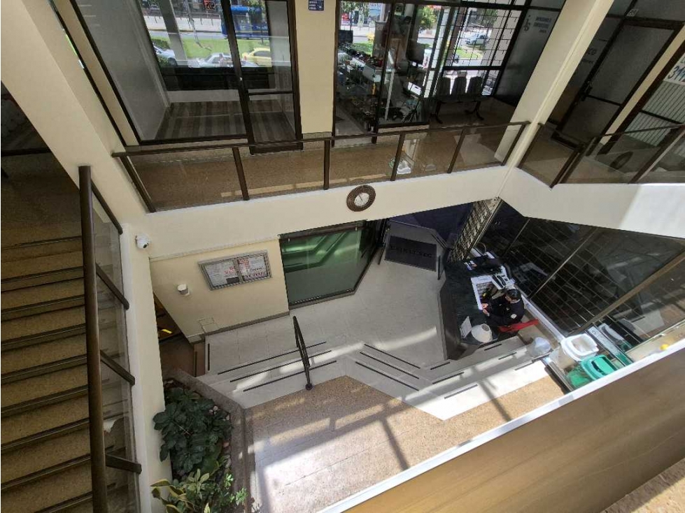 Locales u oficinas en alquiler cerca de Unicentro — foto 5
