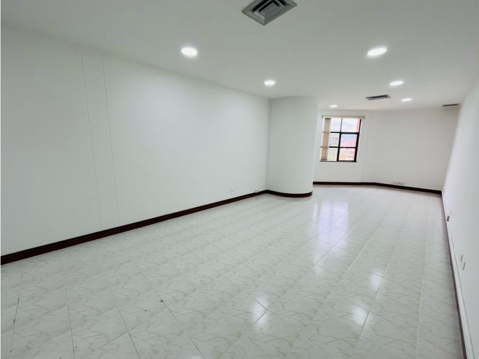 Oficina en Venta en El Poblado — foto 2