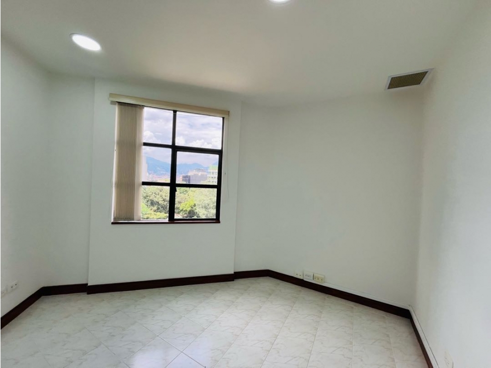 Oficina en Venta en El Poblado — foto 3