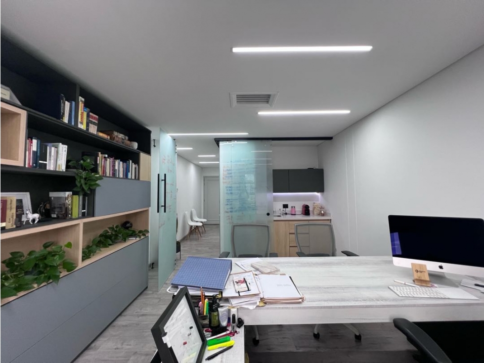 Oficina/Consultorio para la venta en la torre Dan Carlton poblado — foto 6