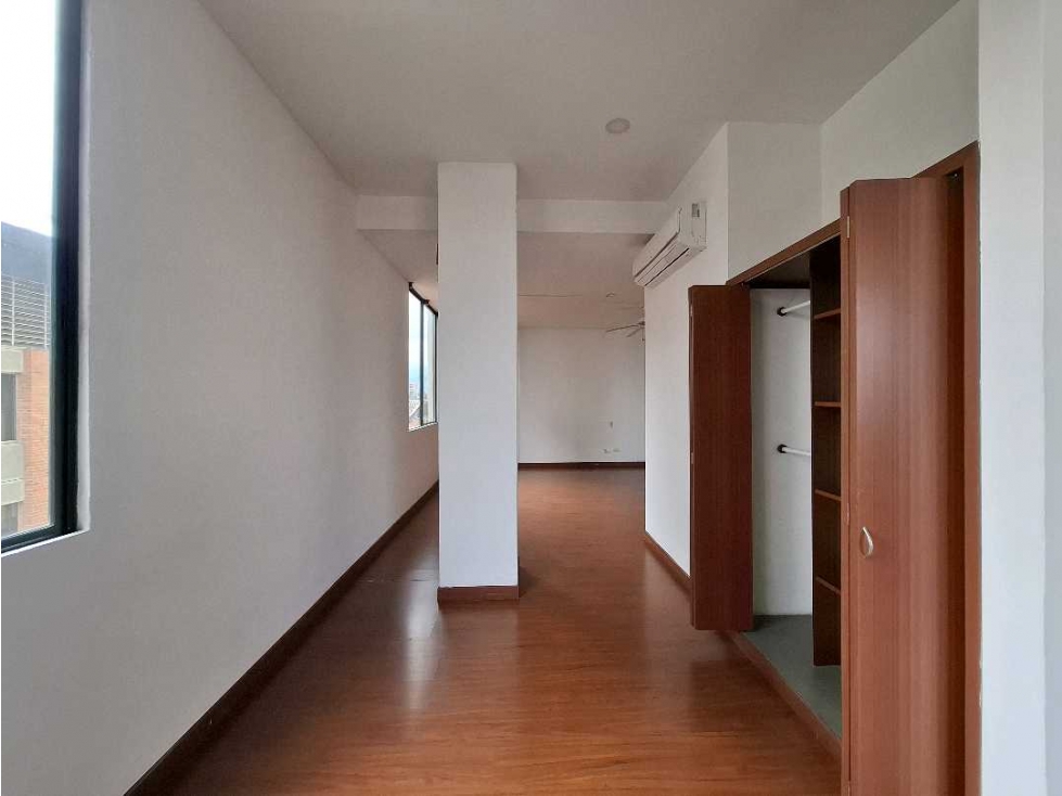 OFICINA PARA RENTA EN EDIFICIO DEL NORTE DE ARMENIA - 6
