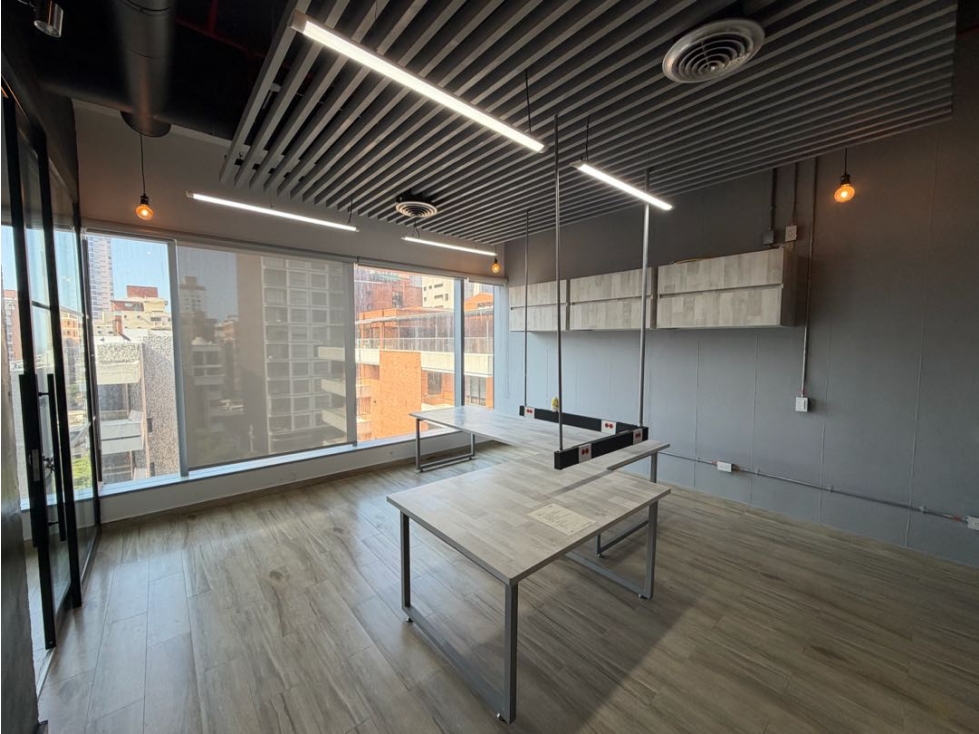 Oficina semiamoblada de 53,66m2