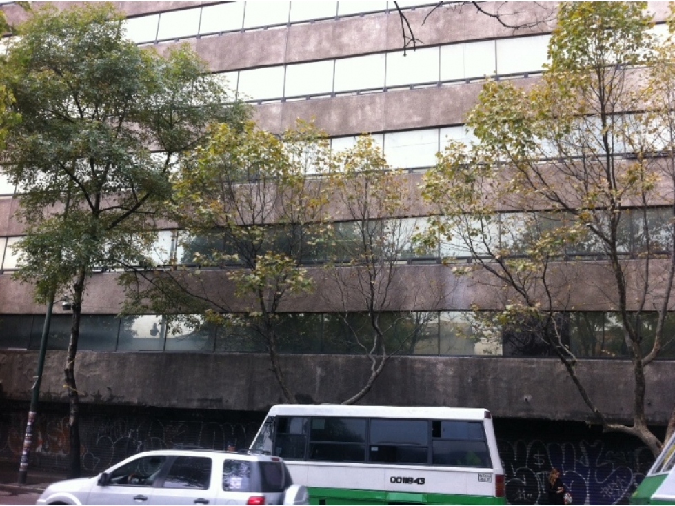 Oficina y Bodega en Venta en Cuauhtémoc | 747 m² Construcción