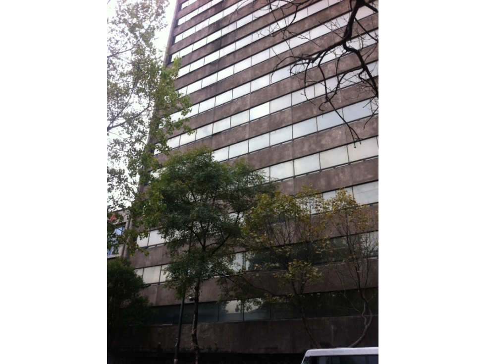 Oficina y Bodega en Venta en Cuauhtémoc | 747 m² Construcción — foto 3
