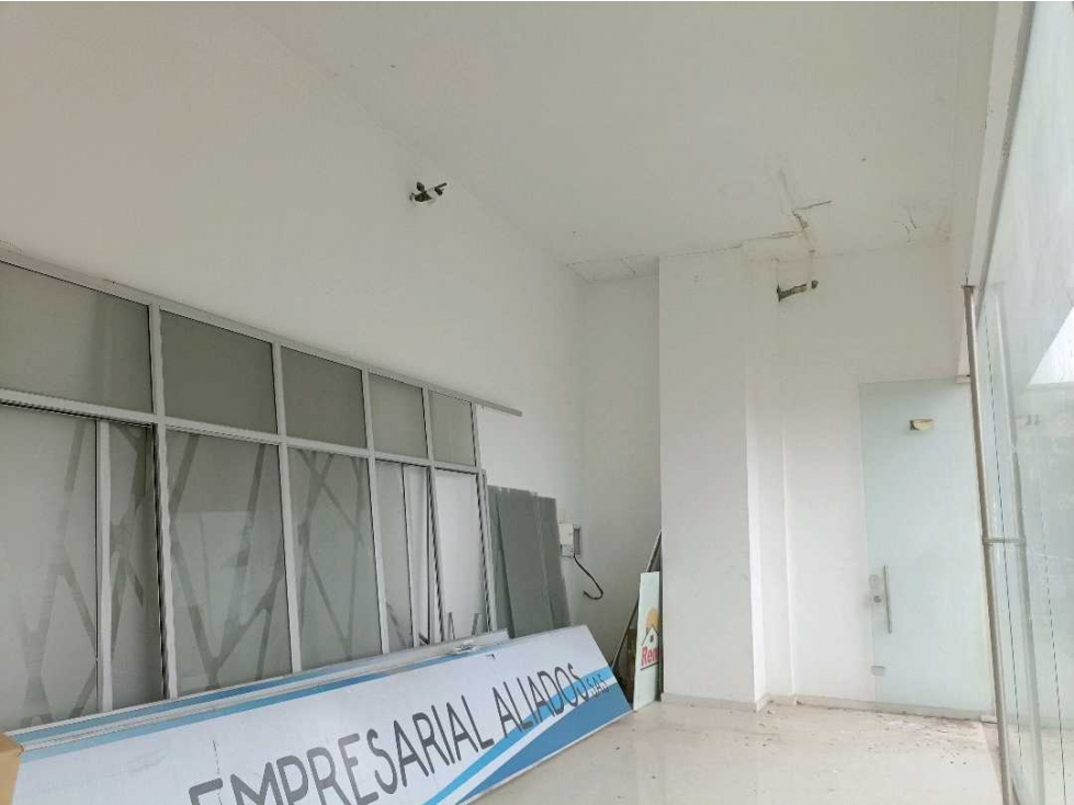 OFICINAS CENTRO DE NEGOCIOS VENTA - ARRIENDO MONTERIA - 4