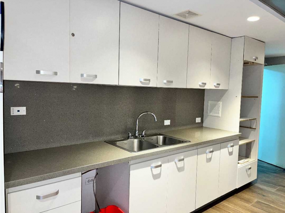 Oficinas en Alquiler Zona Bancaria - 6
