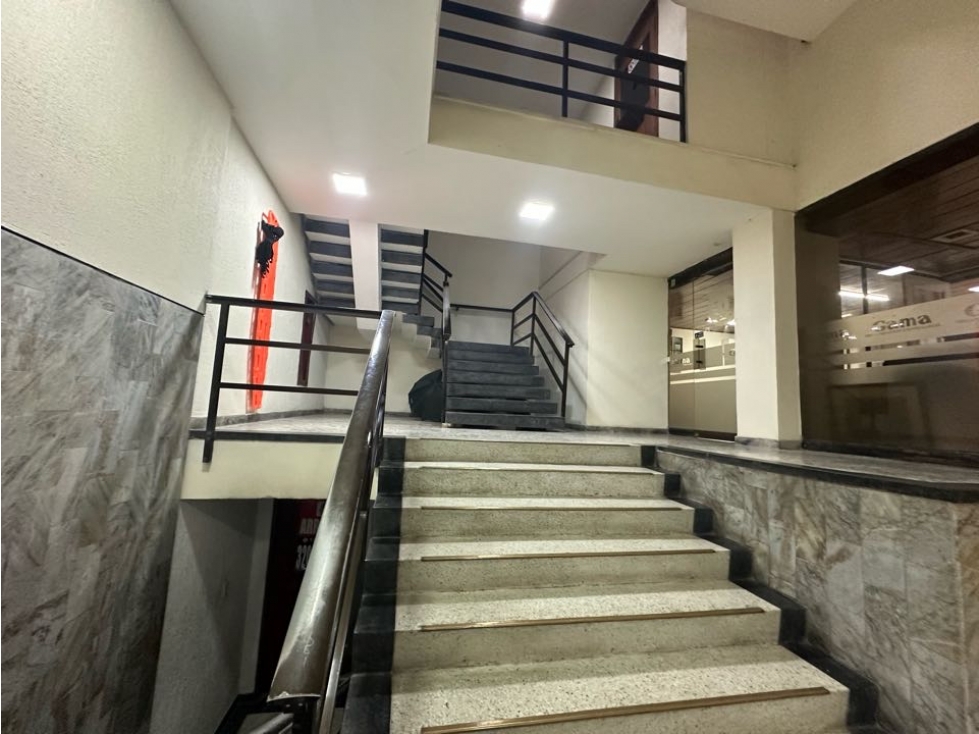 OFICINAS EN VENTA Y/O ARRIENDO SECTOR COMERCIAL - 2