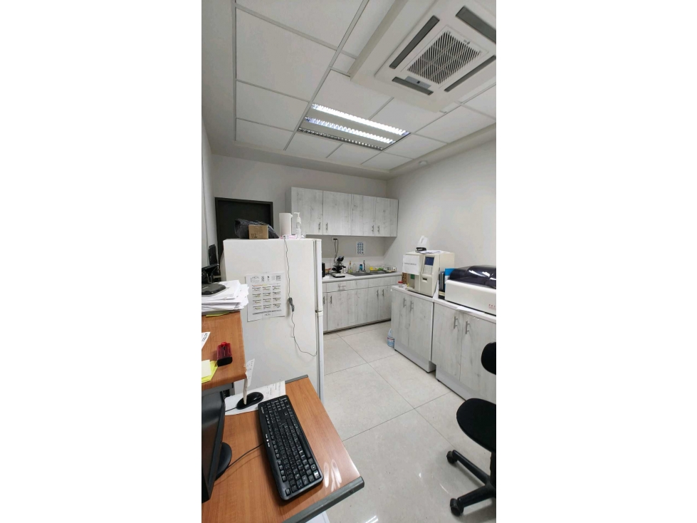 OFICINAS para Consultorios médicos o Corporativo RO - 6