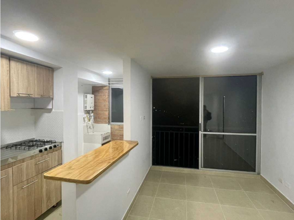 EN VENTA APARTAENTO NUEVO EN SABANETA — foto 4