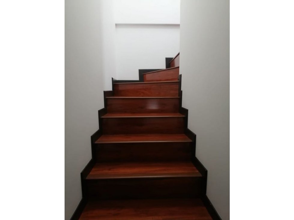 OFREZCO VENTA PENTHOUSE LA CALLEJA BAJA - 2