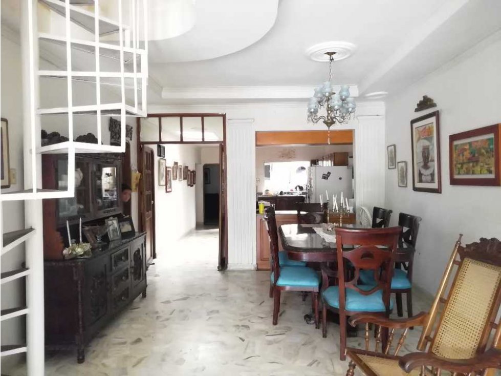 OPORTUNIDAD!!...VENTA CASA DE 4 ALCOBAS - BARRIO MANGA - CARTAGENA — foto 2