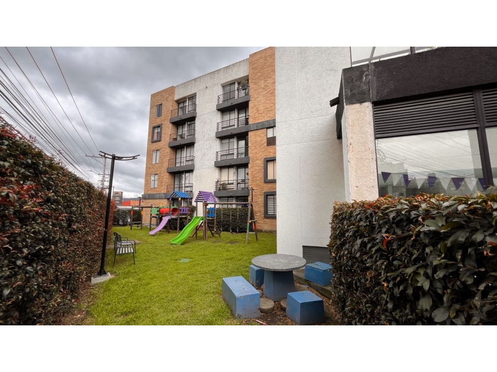 Oportunidad apartamento con club house. Excelente ubicación.