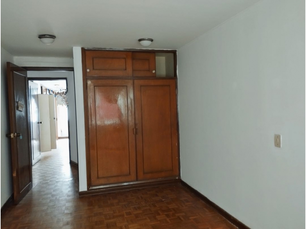 OPortunidad apto Rentando en Chicó 130Mtrs,3habsGje-$580Mlls-YG — foto 3