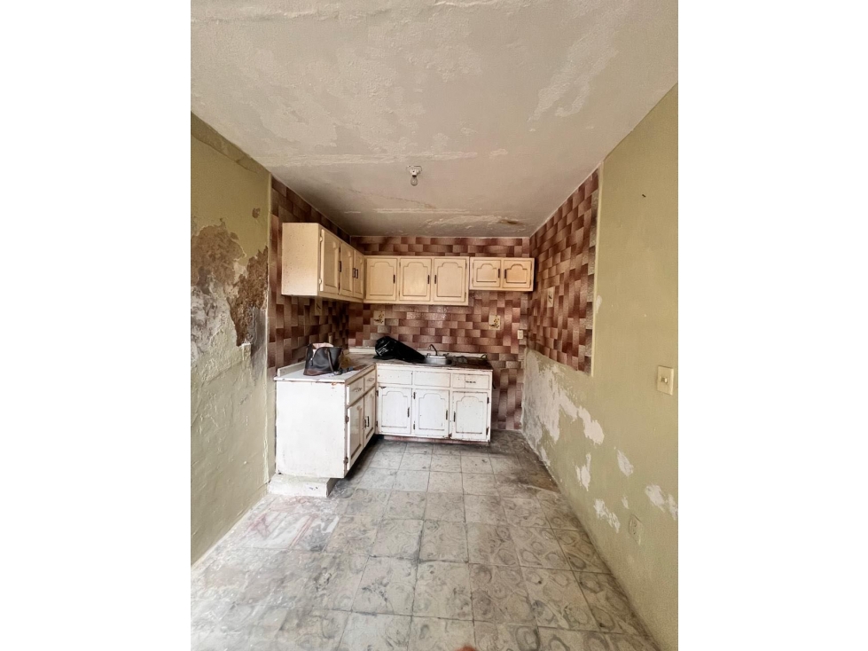 OPORTUNIDAD CASA EN VENTA EN EL CENTRO DE GUADALAJARA - 3
