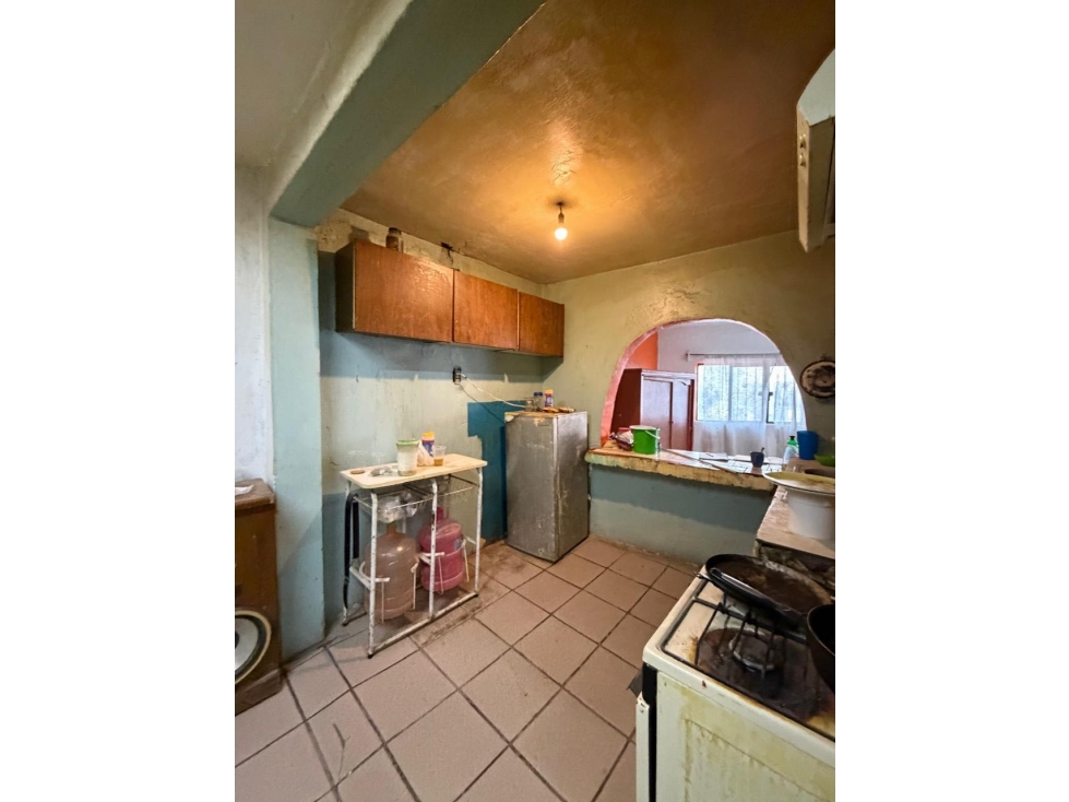 OPORTUNIDAD!! CASA EN VENTA EN LA COLONIA HELIODORO HERNÁNDEZ LOZA GDL - 2