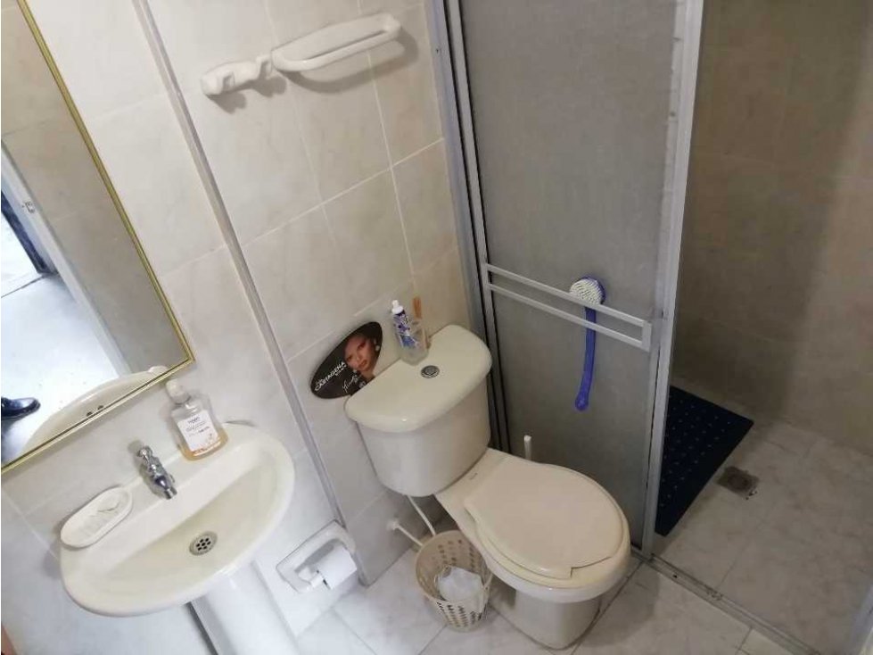 OPORTUNIDAD!!... VENTA CASA ESQUINERA - URB. LOS CORALES - CARTAGENA - 4