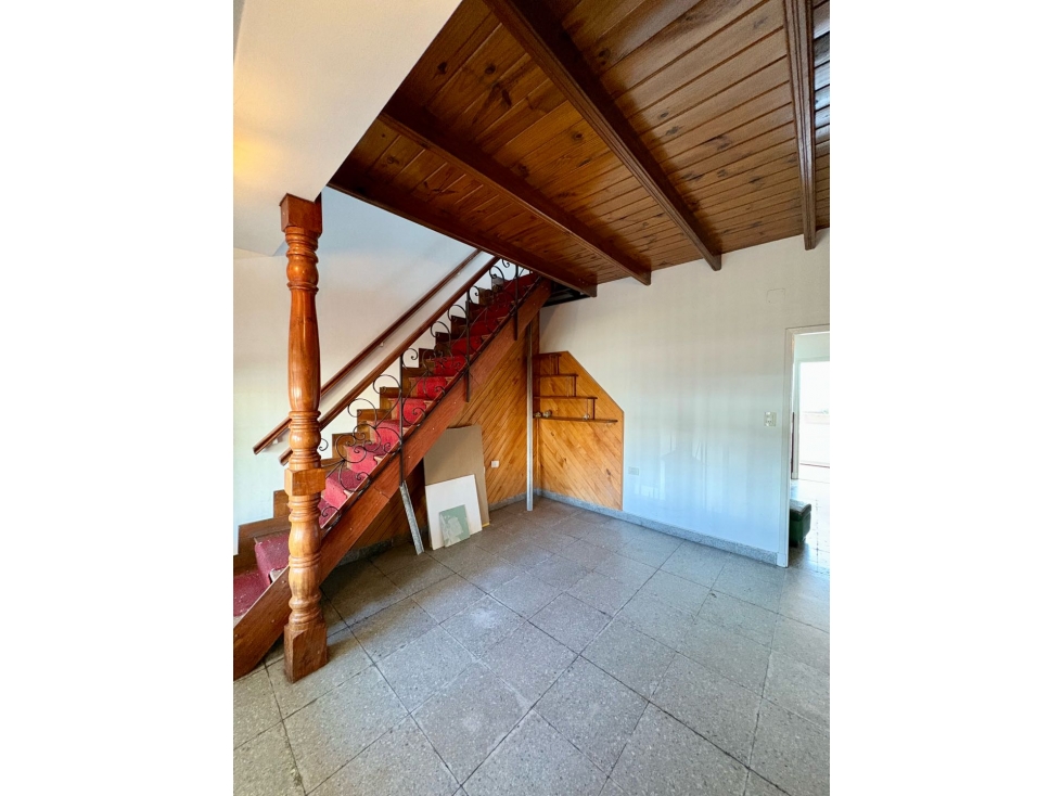 OPORTUNIDAD CHALET 4 AMBIENTES + DEPARTAMENTO DE 3 AMBIENTES - 5