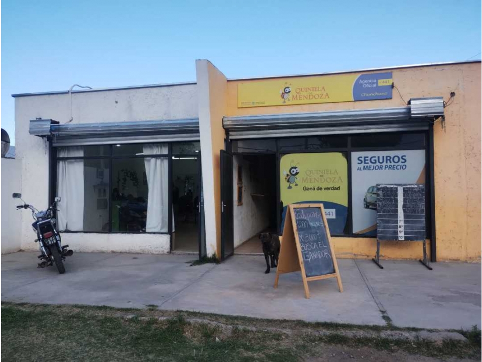Oportunidad comercial |2 salones en venta en Vista Flores - 1
