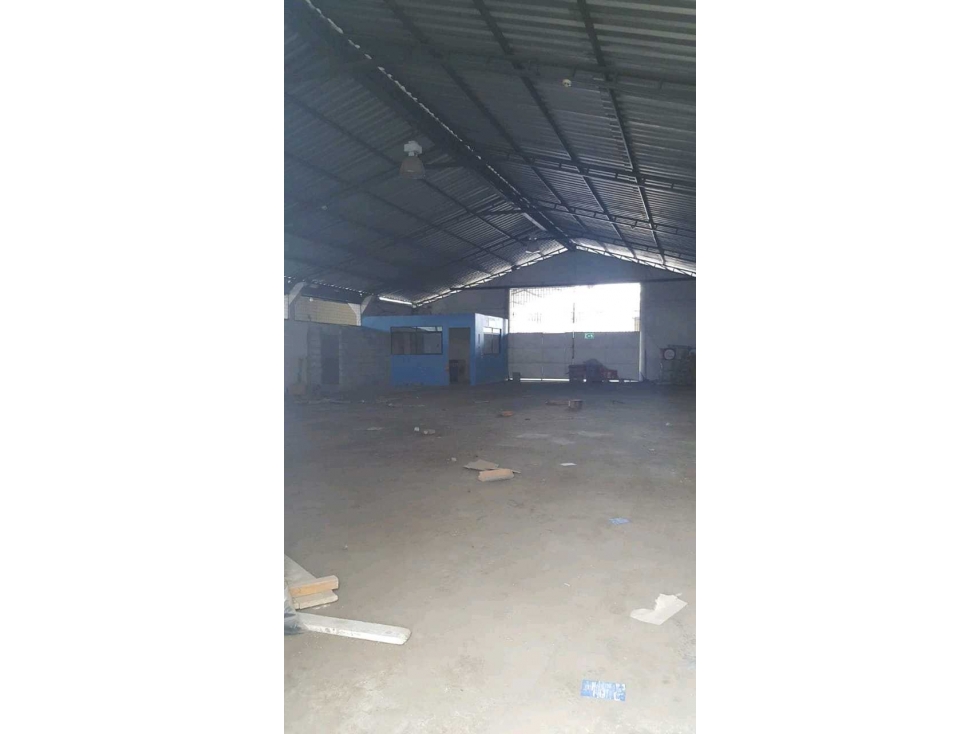 Oportunidad de Inversión - Bodega Estratégica de 1100 m² Manta - 6