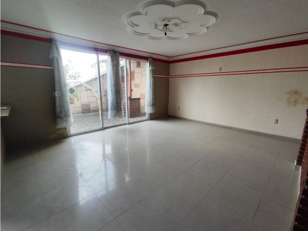 Oportunidad de Inversión: Casa de 452m² en Jorge Jiménez Cantú - 6