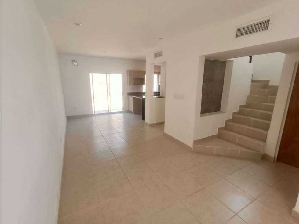 Oportunidad de Inversión: Casa en Residencial Senderos 2da Etapa - 4