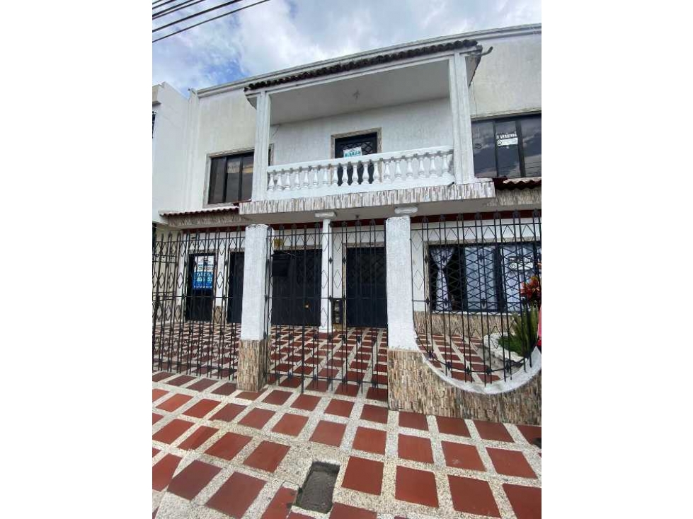 OPORTUNIDAD DE INVERSIÓN DOS NIVELES DE CASA EN RECREO PALMIRA EN VENT