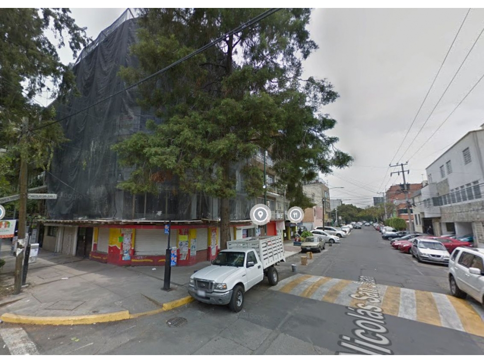 Oportunidad de Inversión: Edificio para Remodelar en Del Valle Norte - 1