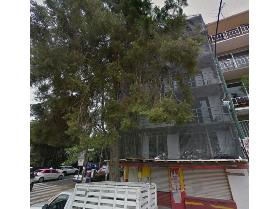 Oportunidad de Inversión: Edificio para Remodelar en Del Valle Norte - 2