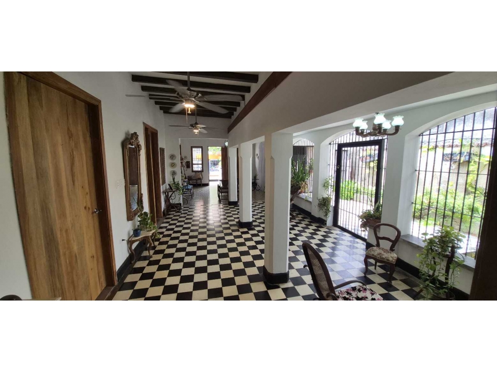 OPORTUNIDAD INVERSIÓN VENTA DE CASA PATRIMONIAL REMODELADA EN EL PRADO — foto 5