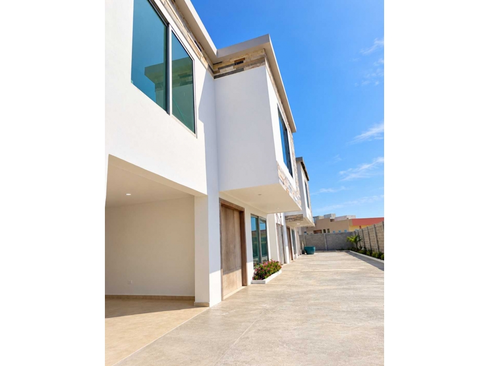 Oportunidad de Inversión-venta 3 Casas en Punta Roca Lote de 1.001 m² - 1