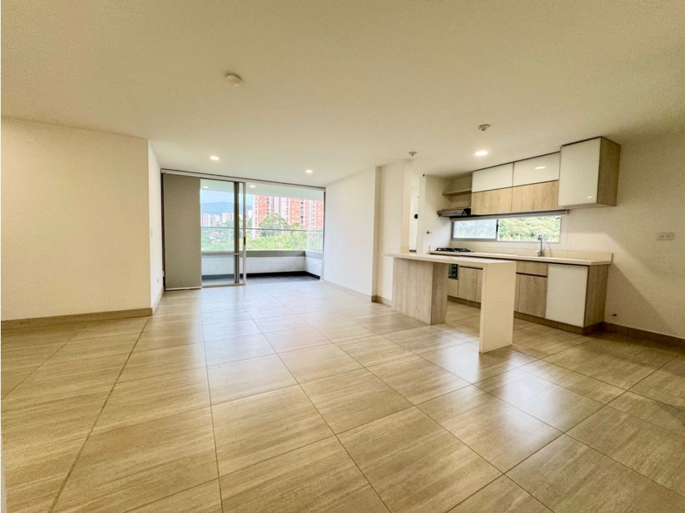 Oportunidad de negocio!! 98mtrs con 2 parqueaderos? venta de apartamen