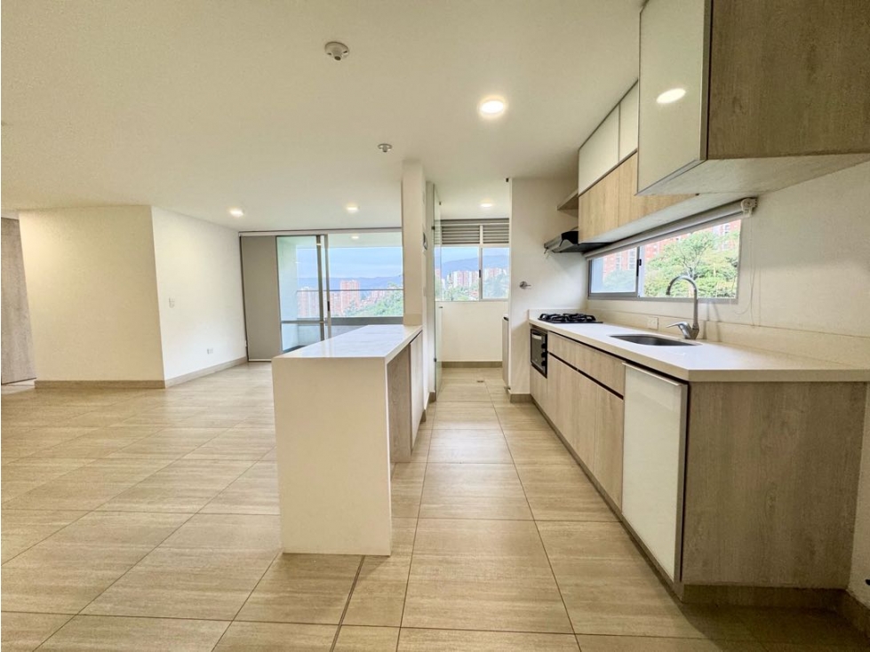Oportunidad de negocio!! 98mtrs con 2 parqueaderos? venta de apartamen — foto 3