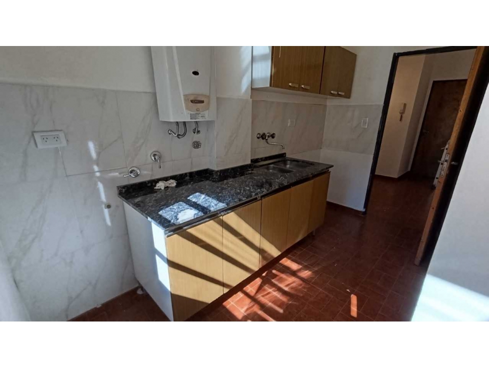 Oportunidad departamento A pasos de la terminal de Ómnibus y del centr - 5