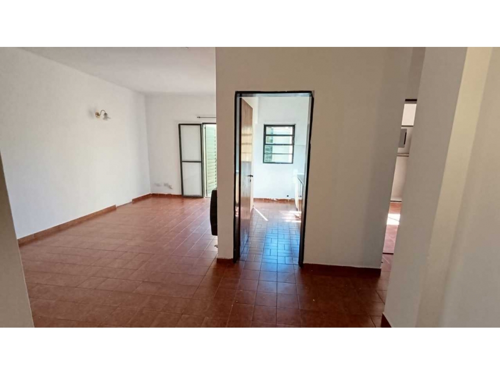 Oportunidad departamento A pasos de la terminal de Ómnibus y del centr - 6