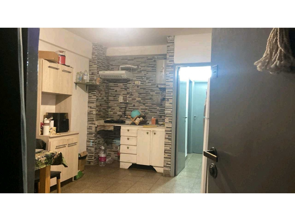 OPORTUNIDAD DEPARTAMENTO EN PLENO CENTRO DE VILLA CARLOS PAZ DOS dispo