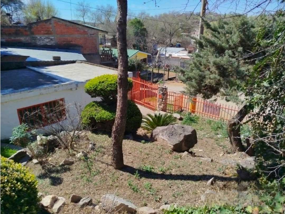 OPORTUNIDAD EN BARRIO LA QUINTA CASA AMPLIA CON VISTA - 1