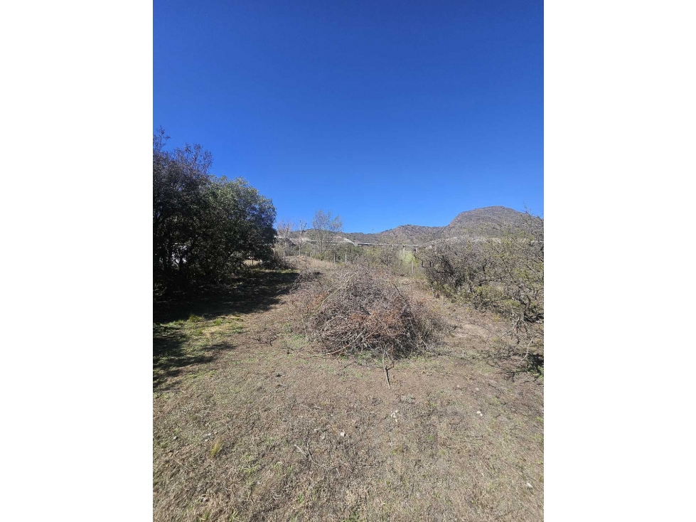 OPORTUNIDAD EN LAS JARILLAS SOBRE RUTA Y FRENTE AL RÍO IDEAL O.CABAÑ - 3