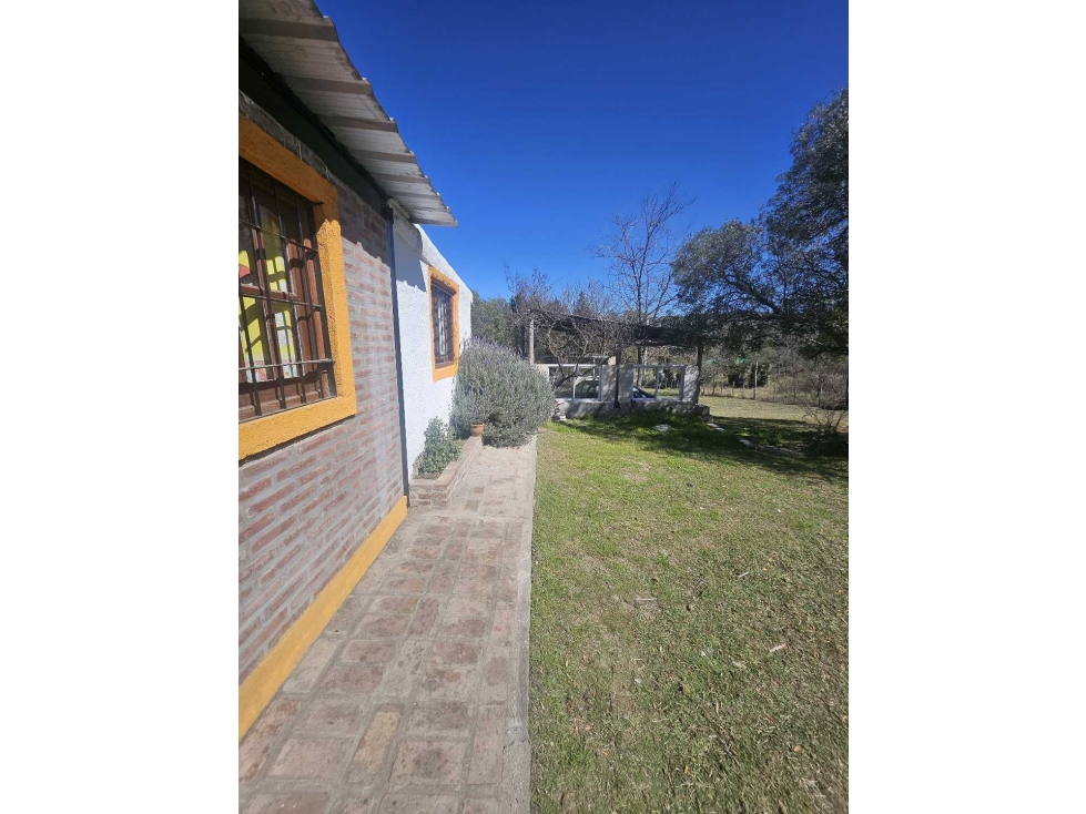 OPORTUNIDAD EN LAS JARILLAS SOBRE RUTA Y FRENTE AL RÍO IDEAL O.CABAÑ - 1
