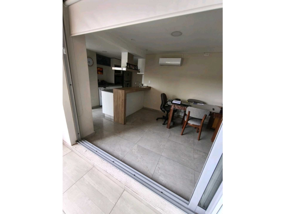OPORTUNIDAD EN PLENO CENTRO CON PISCINA Y BALCÓN Y VISTA — foto 3