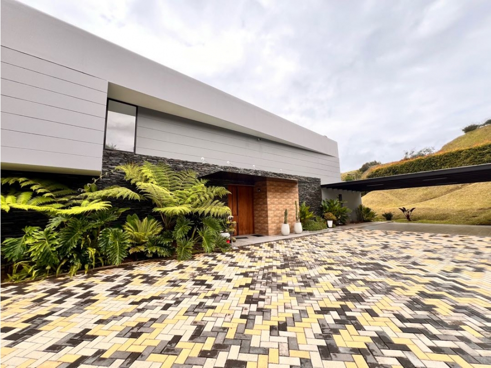 Oportunidad... HERMOSA CASA FINCA EN VENTA SECTOR AEROPUERTO JMC. — foto 4