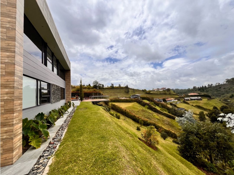 Oportunidad... HERMOSA CASA FINCA EN VENTA SECTOR AEROPUERTO JMC. — foto 6