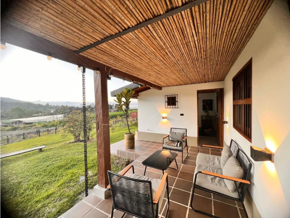 Oportunidad... HERMOSA CASA FINCA REMODELADA EN VENTA - CARMEN VÍBORAL — foto 3
