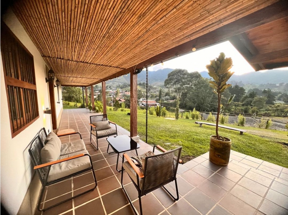 Oportunidad... HERMOSA CASA FINCA REMODELADA EN VENTA - CARMEN VÍBORAL — foto 4